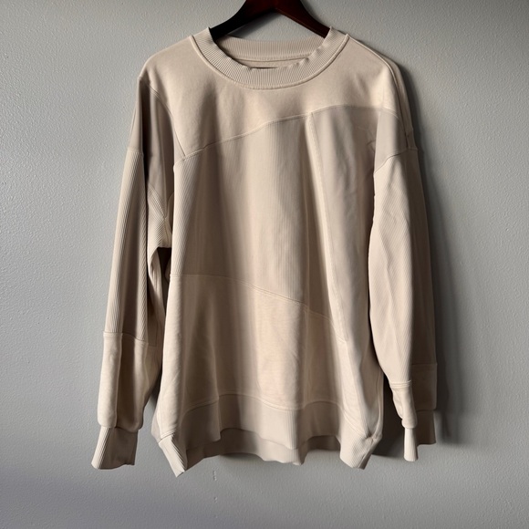 Lululemon Textured Perfectly Oversized Crew Sweatshirt - Picture 2 of 6